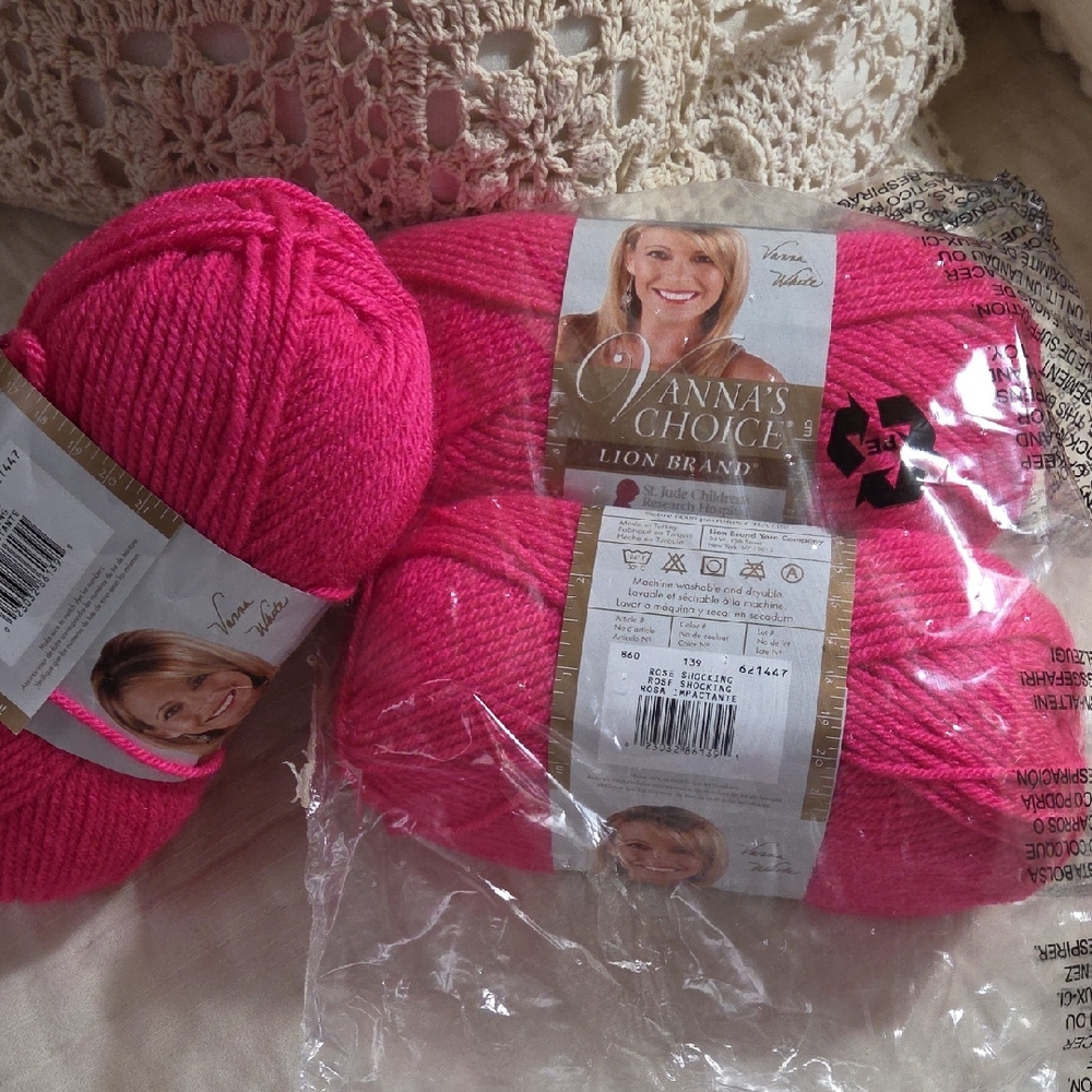 Vanna's Choice Yarn - #139 Rose Shocking 2-pack + Partial